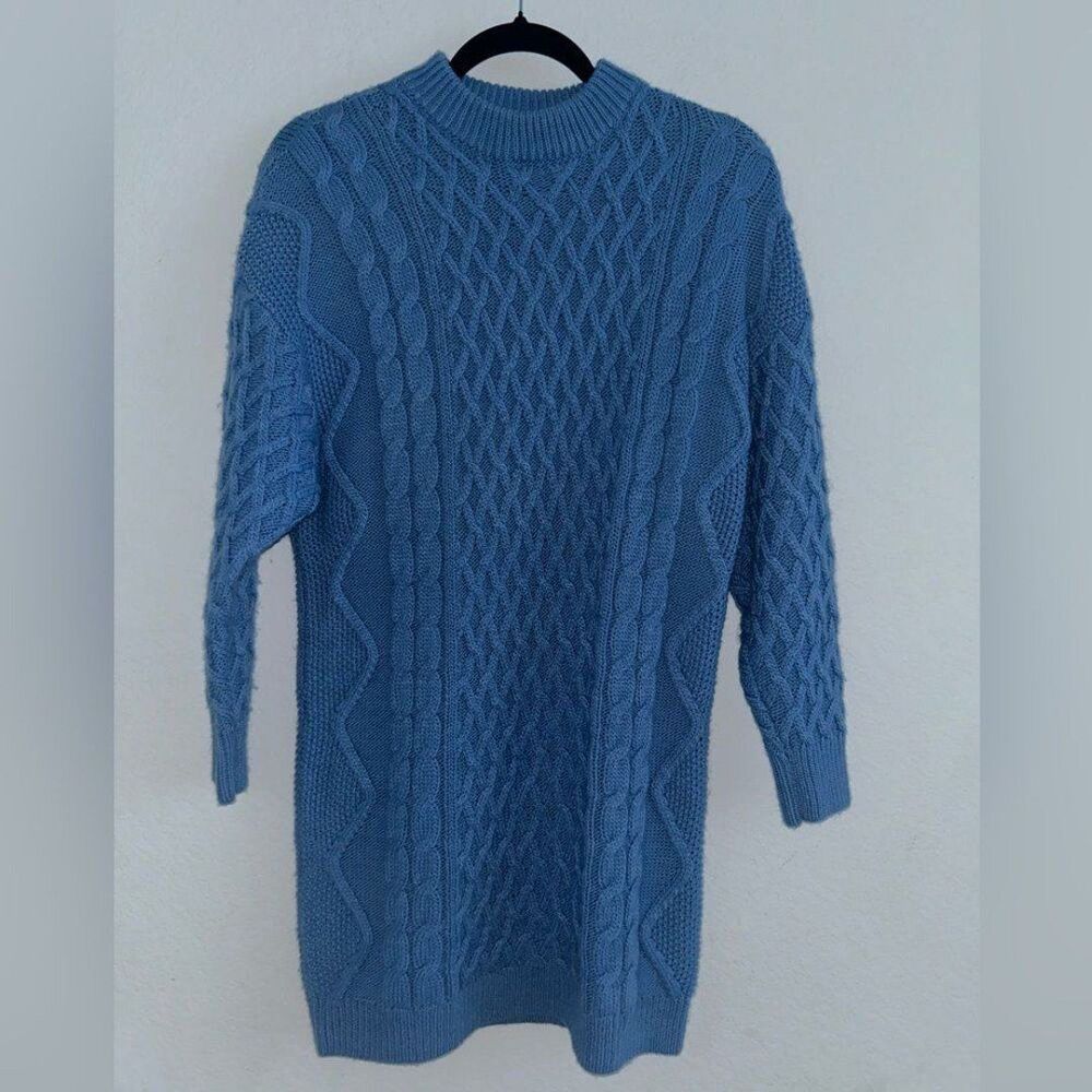 ASOS DESIGN WOMEN BLUE CABLE KNIT  p4 SWEATER